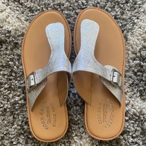 Kork-Ease Belmont metallic sandals in Women’s Size 8